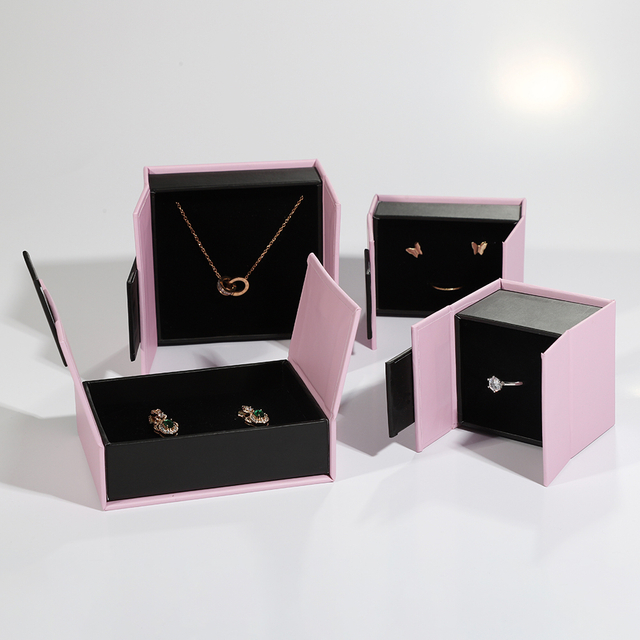 Custom Paper Jewelry Box Packaging Supplies