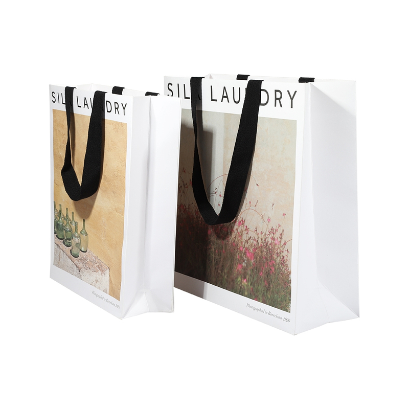 Custom White Gift Paper Bags Supplier